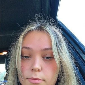 Meet your Posher, Hailey